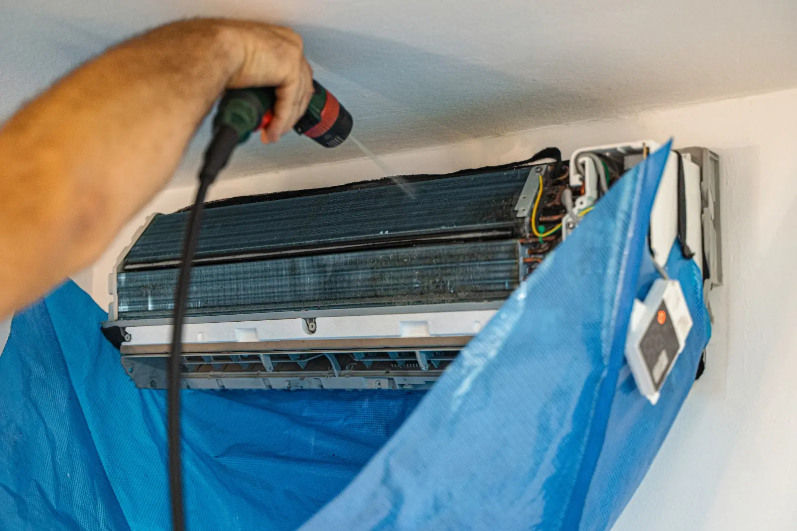 AC coil cleaning service Dubai